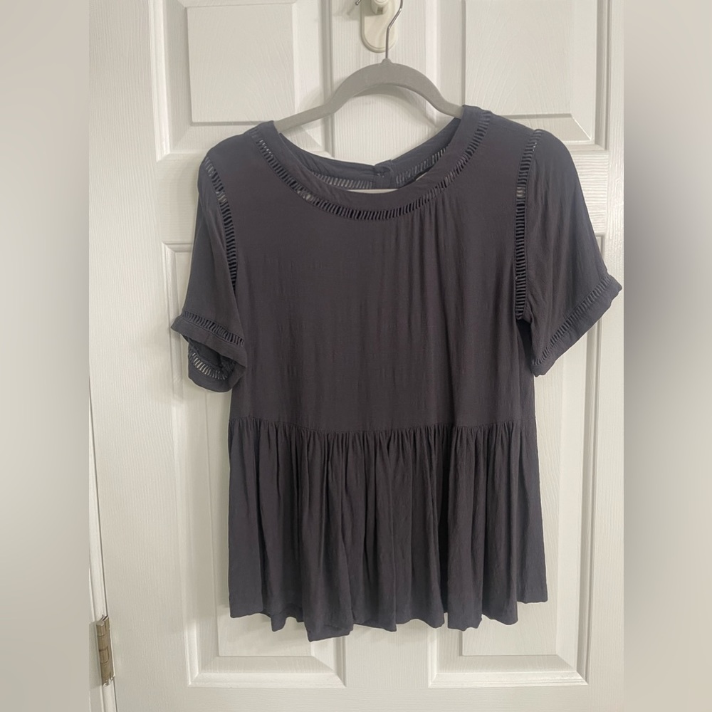 Ann Taylor size = small blue top